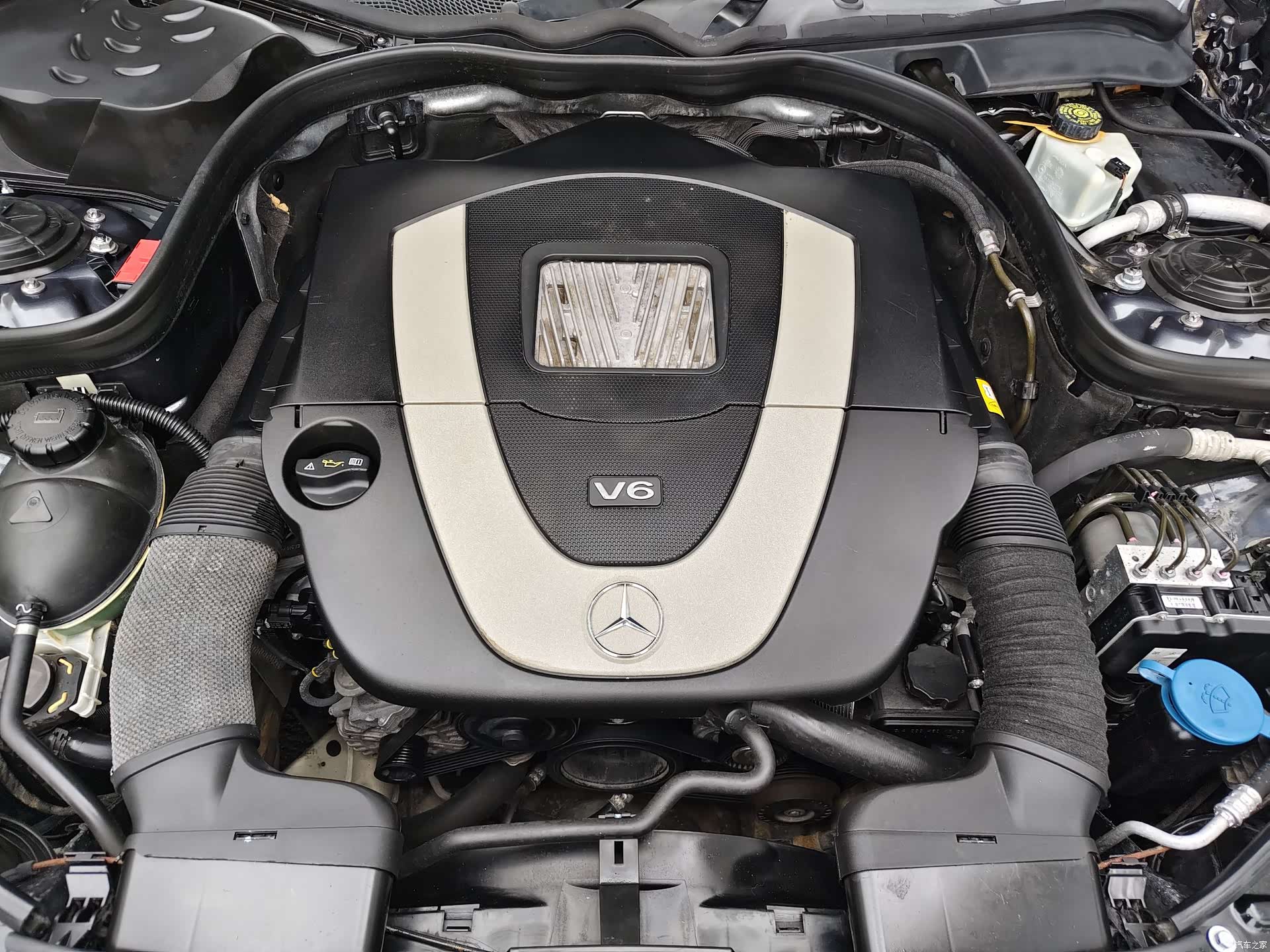 Mercedes-Benz E-Class, 2011 16