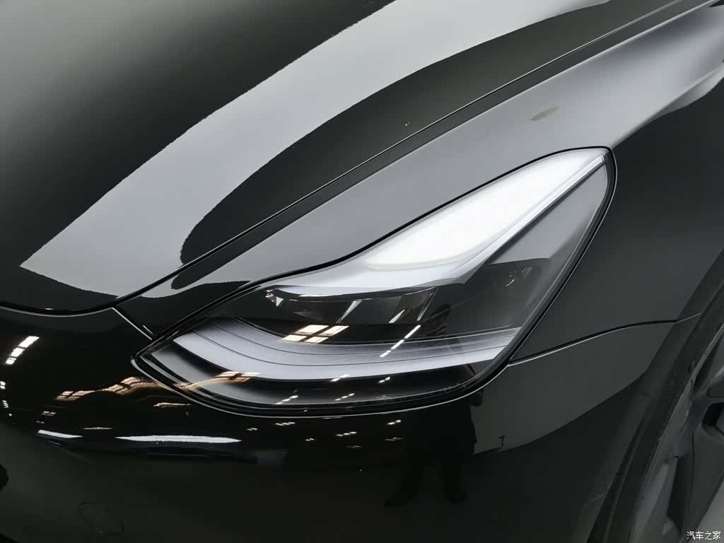 Tesla Model 3, 2022 7