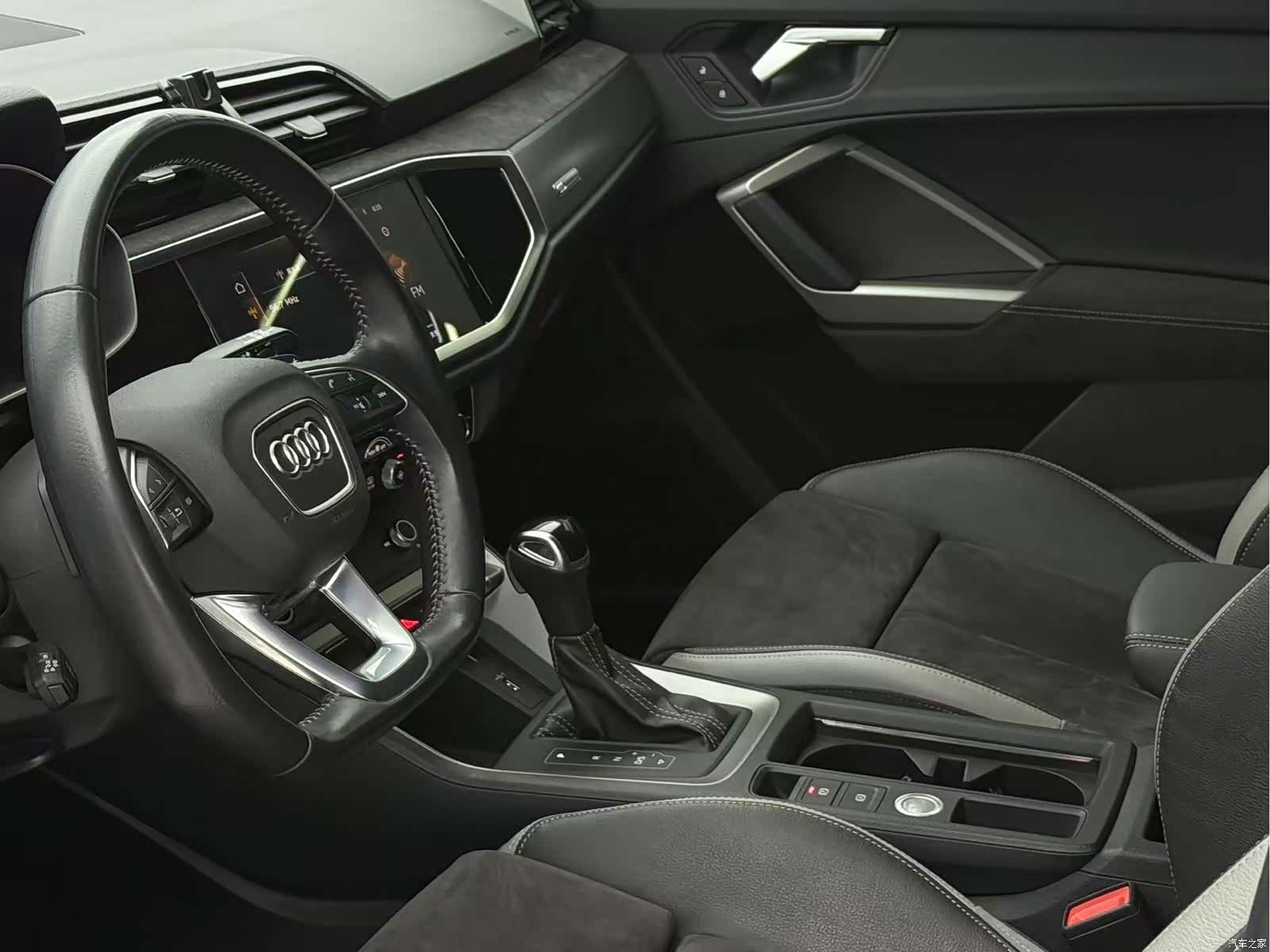 Audi Q3, 2021 17