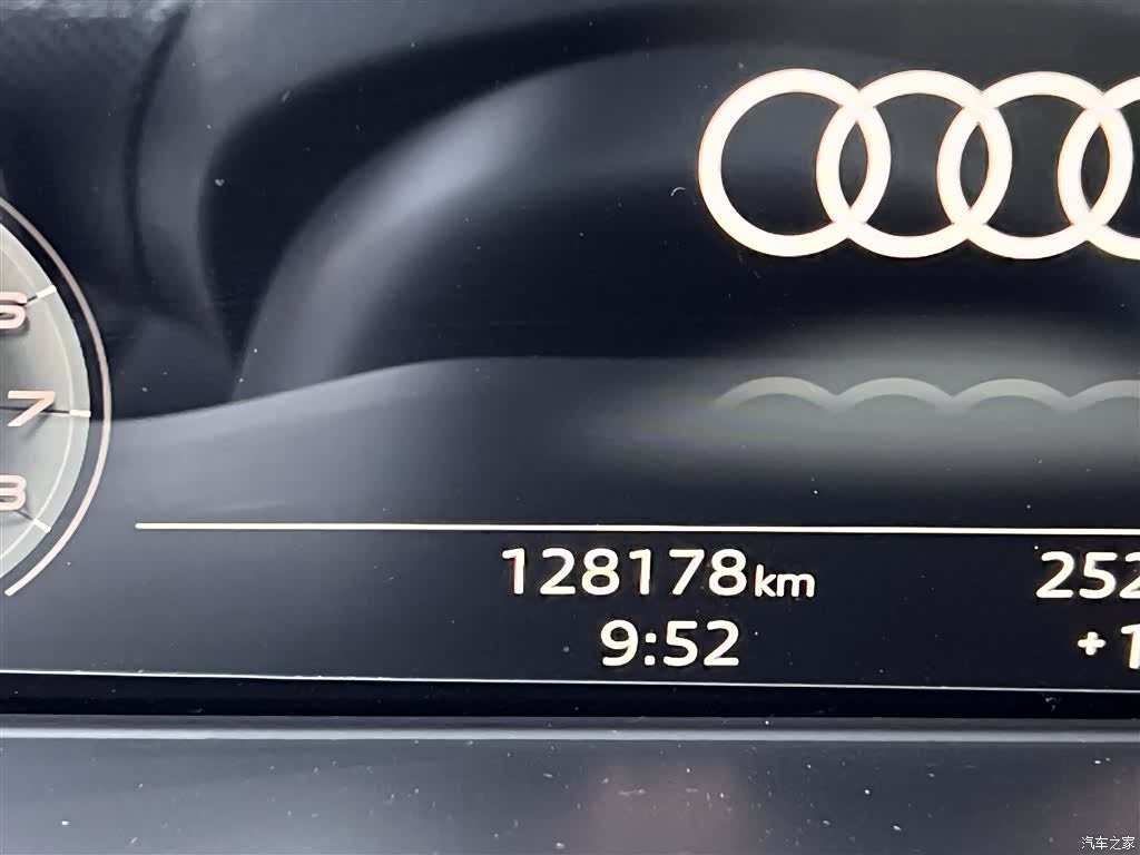 Audi Q5L, 2021 22
