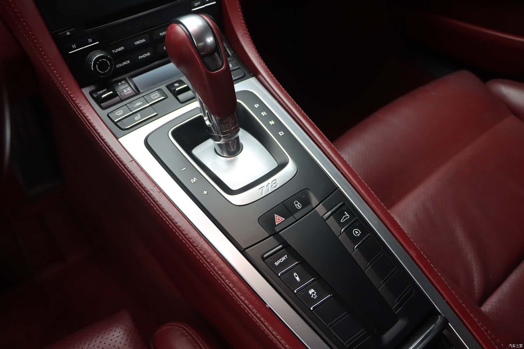 Porsche Cayman, 2017 12