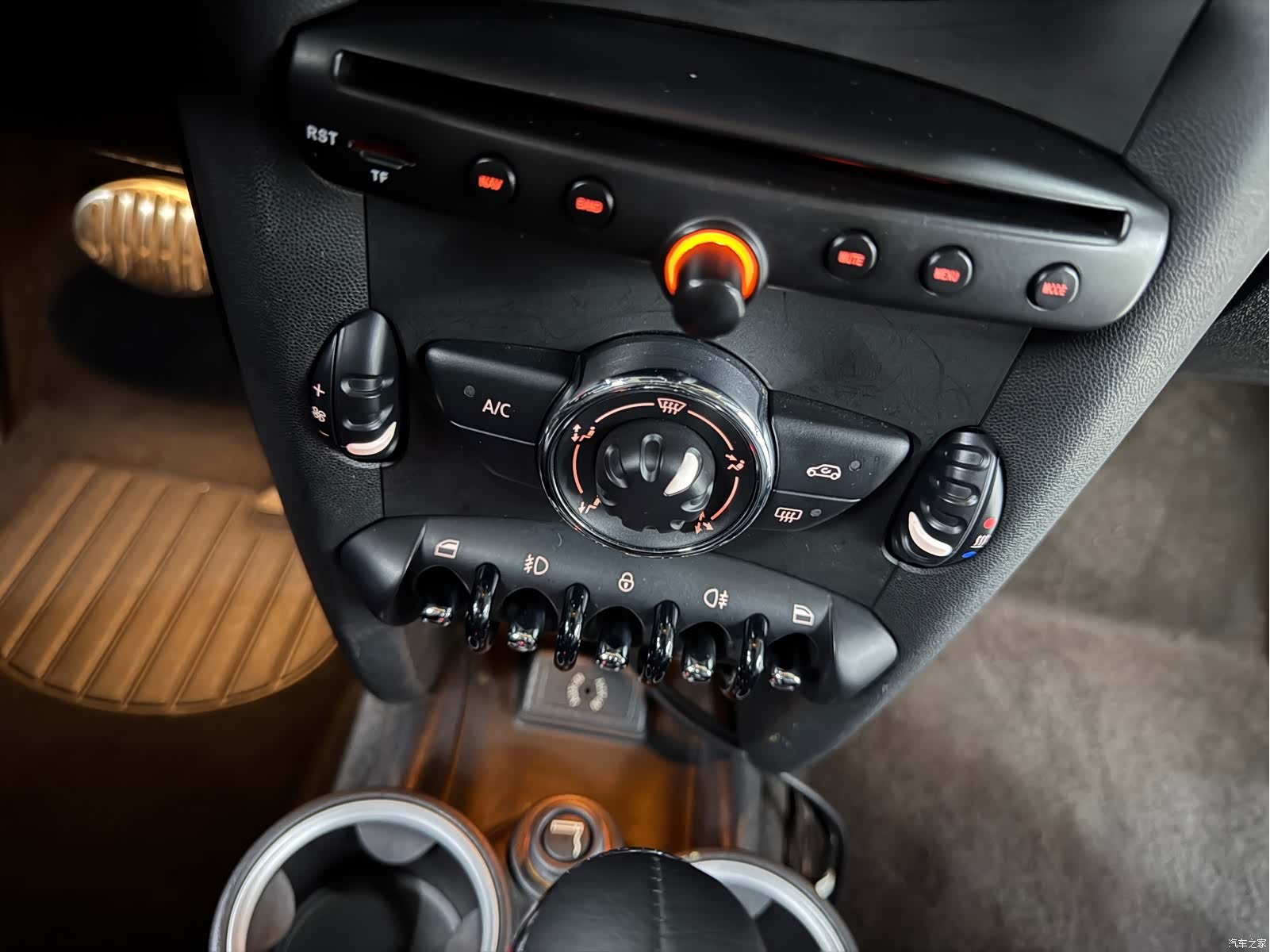 Mini Clubman, 2014 12