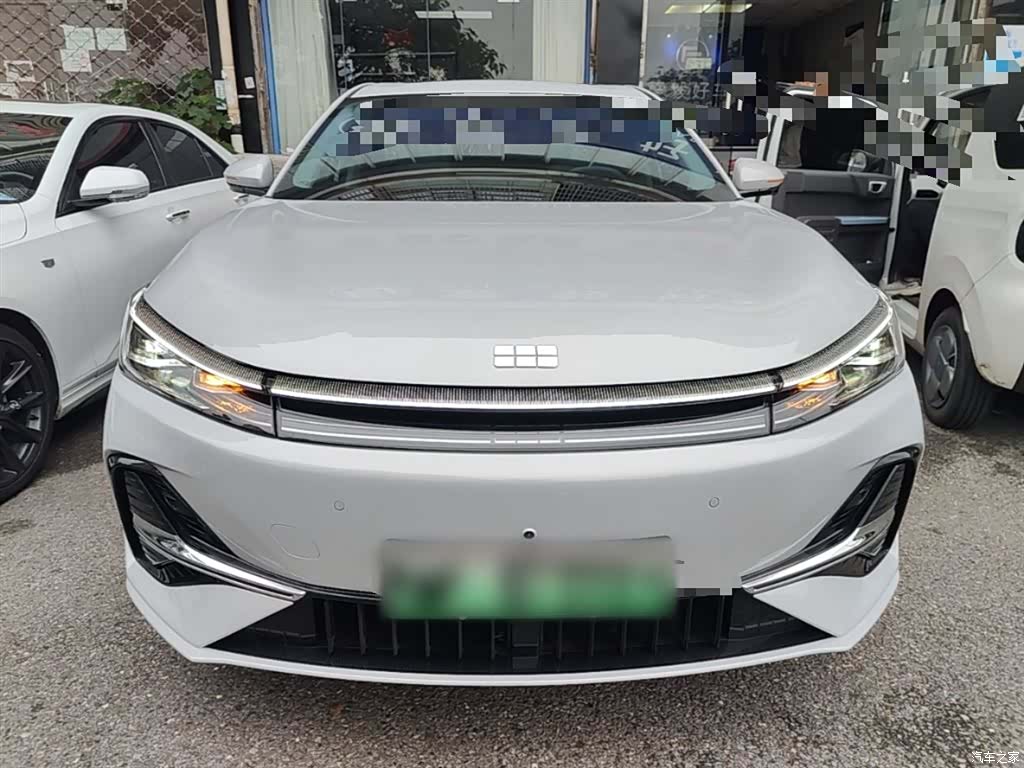 Geely A7, 2025 3