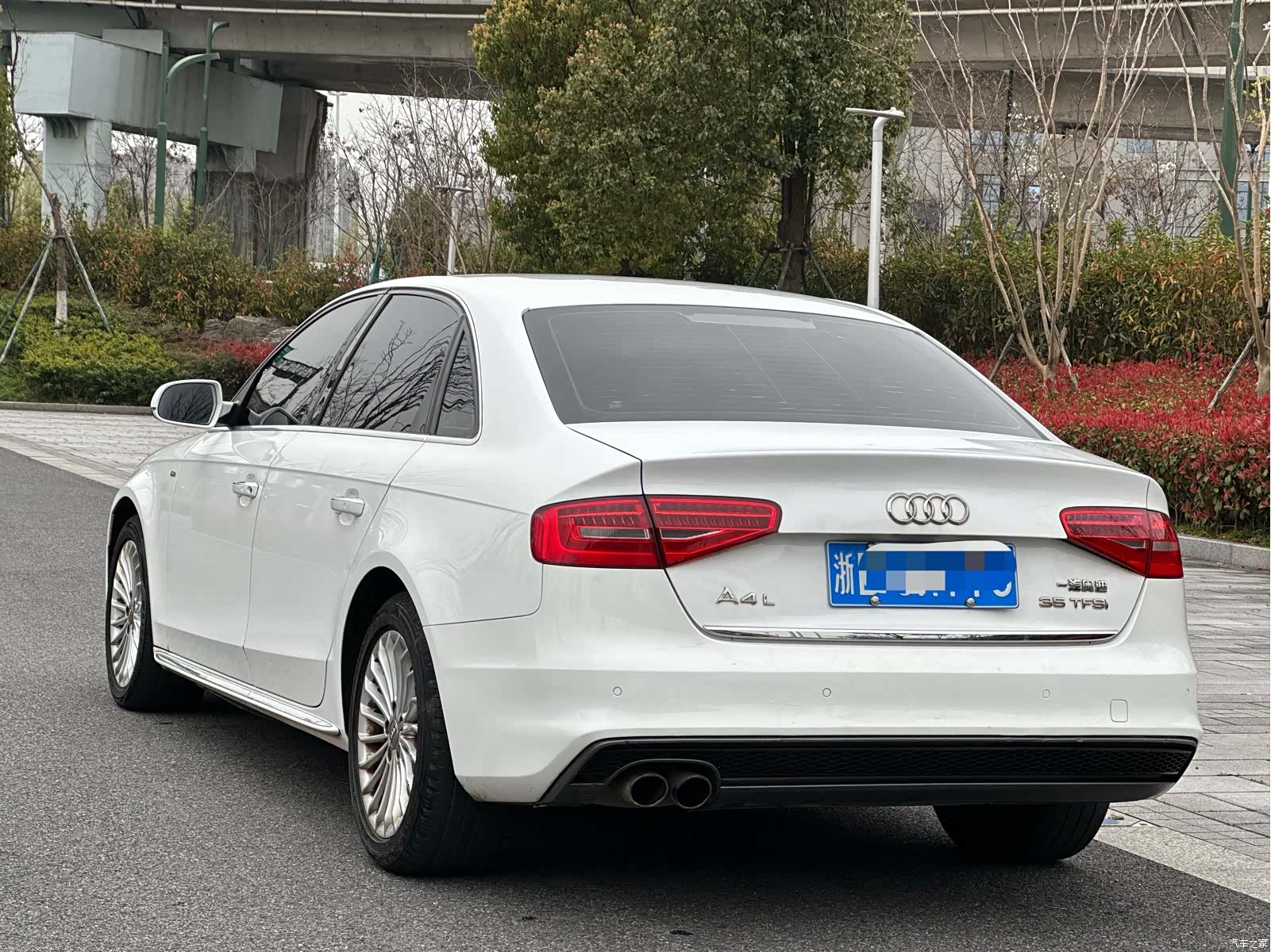 Audi A4L, 2016 4