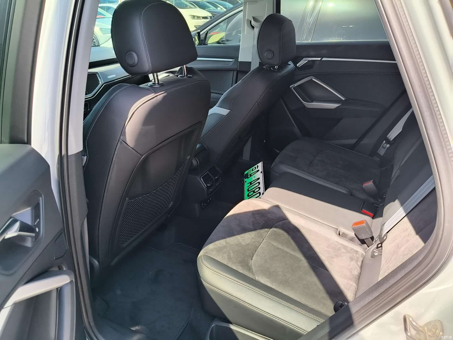 Audi Q3, 2022 12
