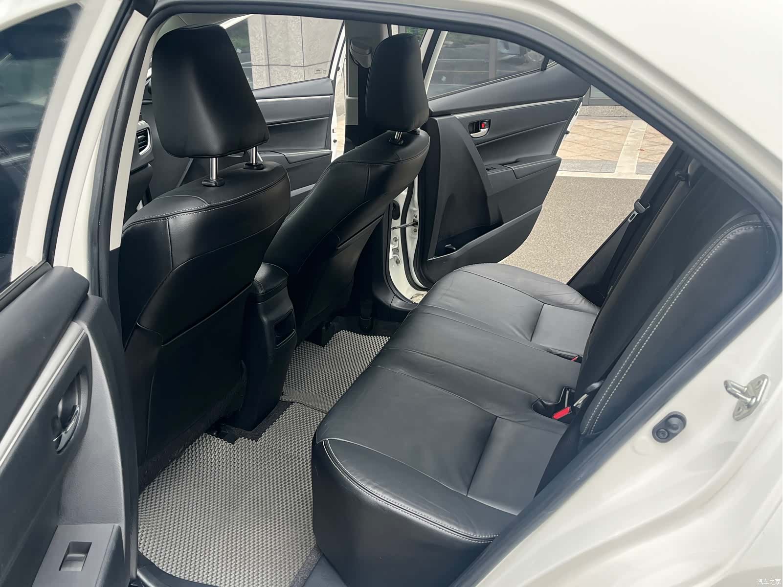 Toyota Corolla, 2014 9