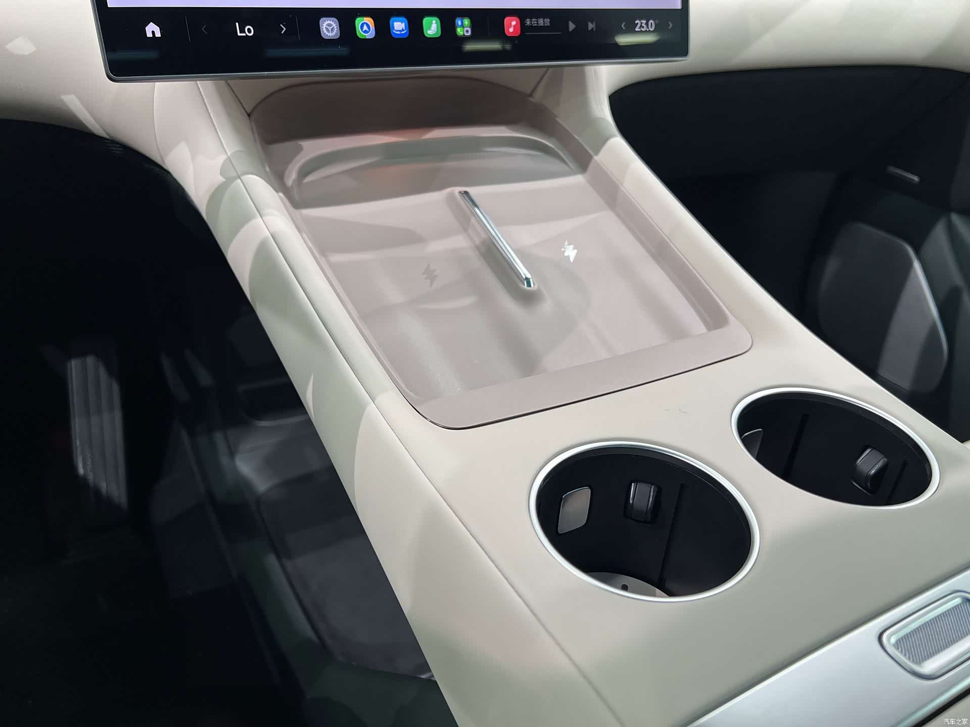Xiaomi YU7, 2026 16
