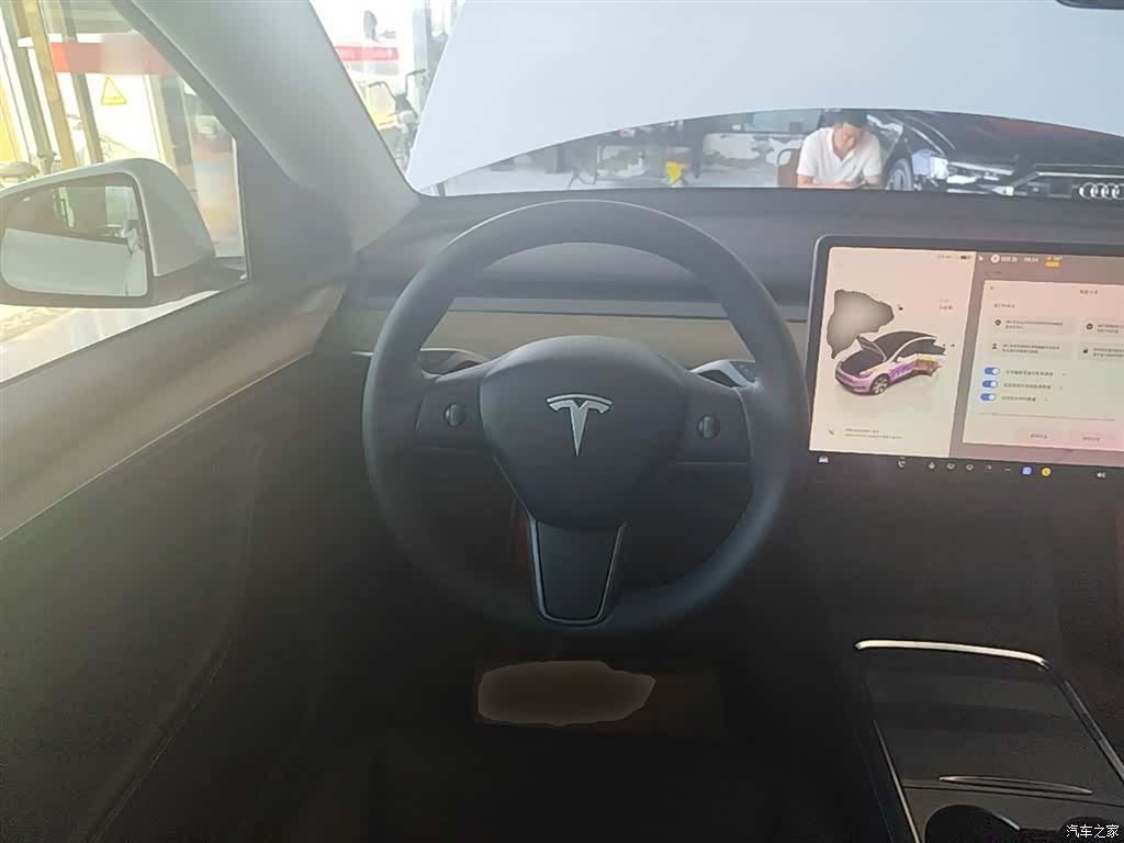 Tesla Model Y, 2022 11