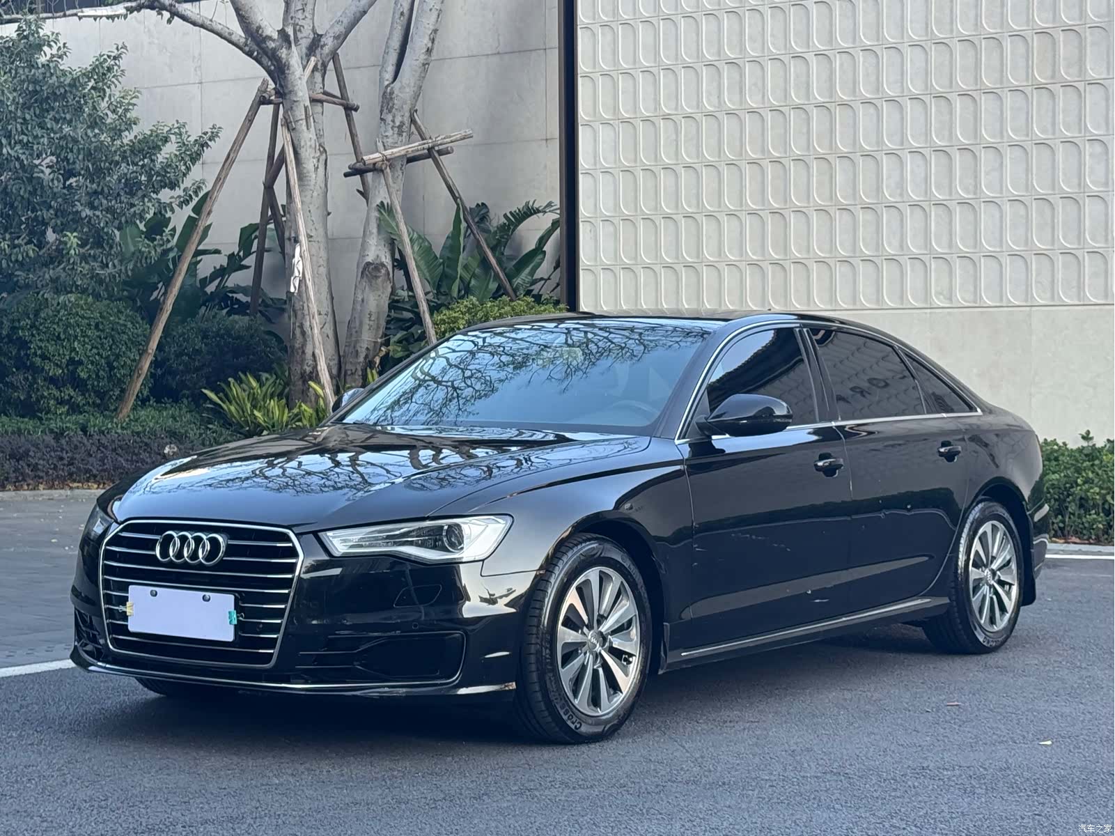 Audi A6L, 2016 1