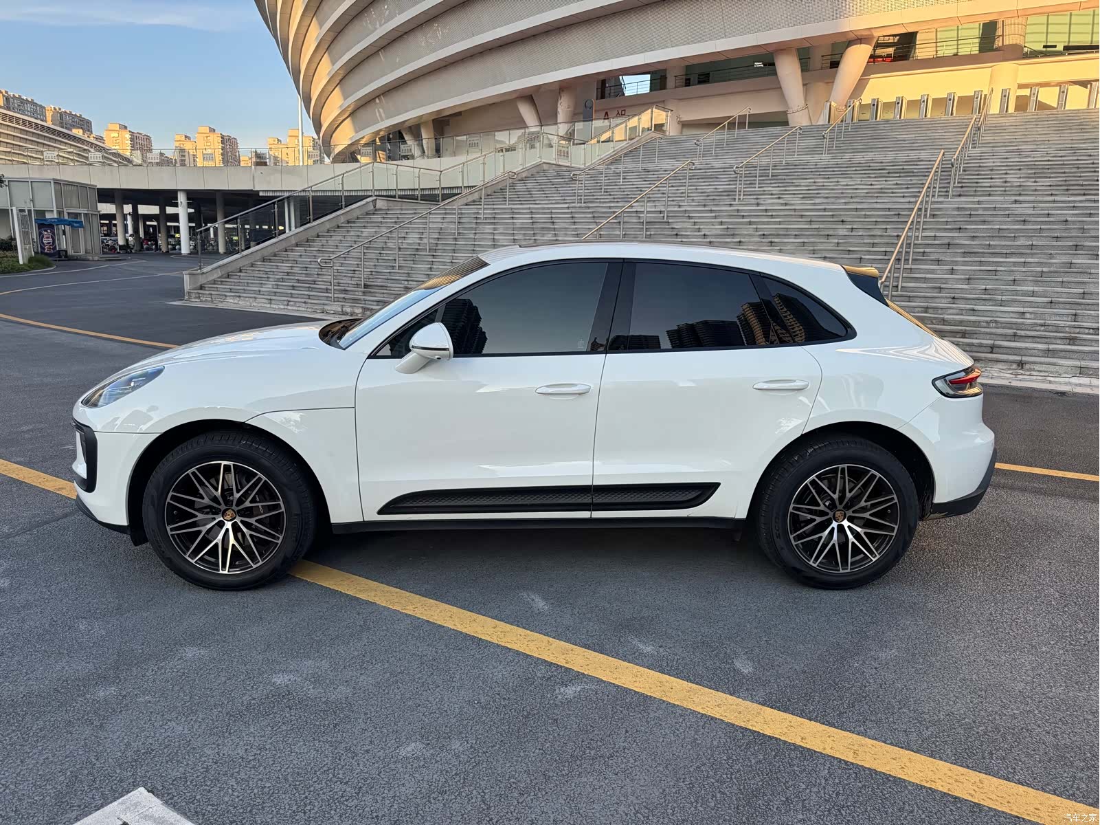 Porsche Macan, 2024 4
