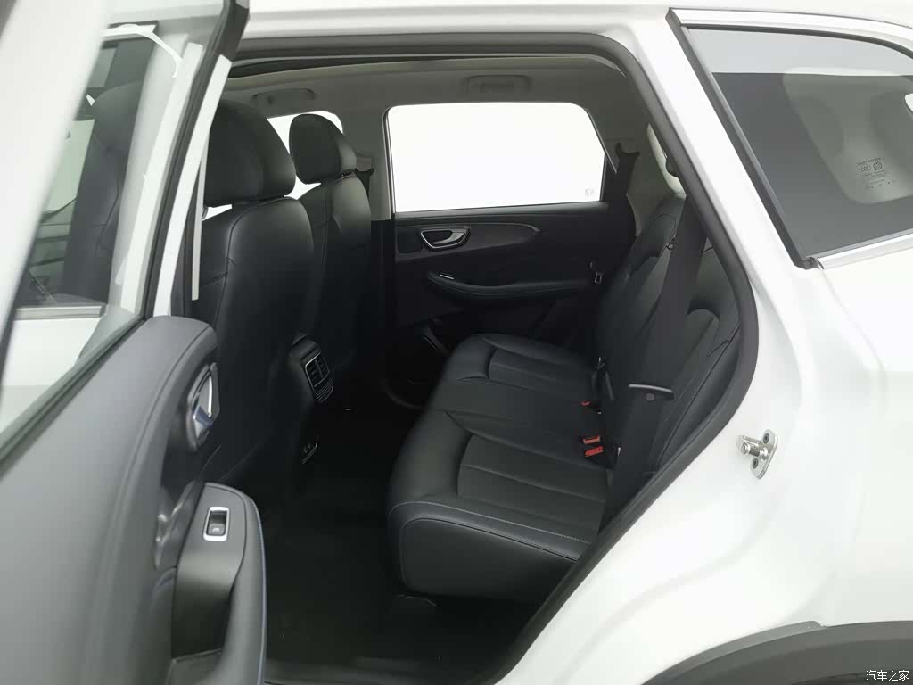 Roewe RX5, 2025 15