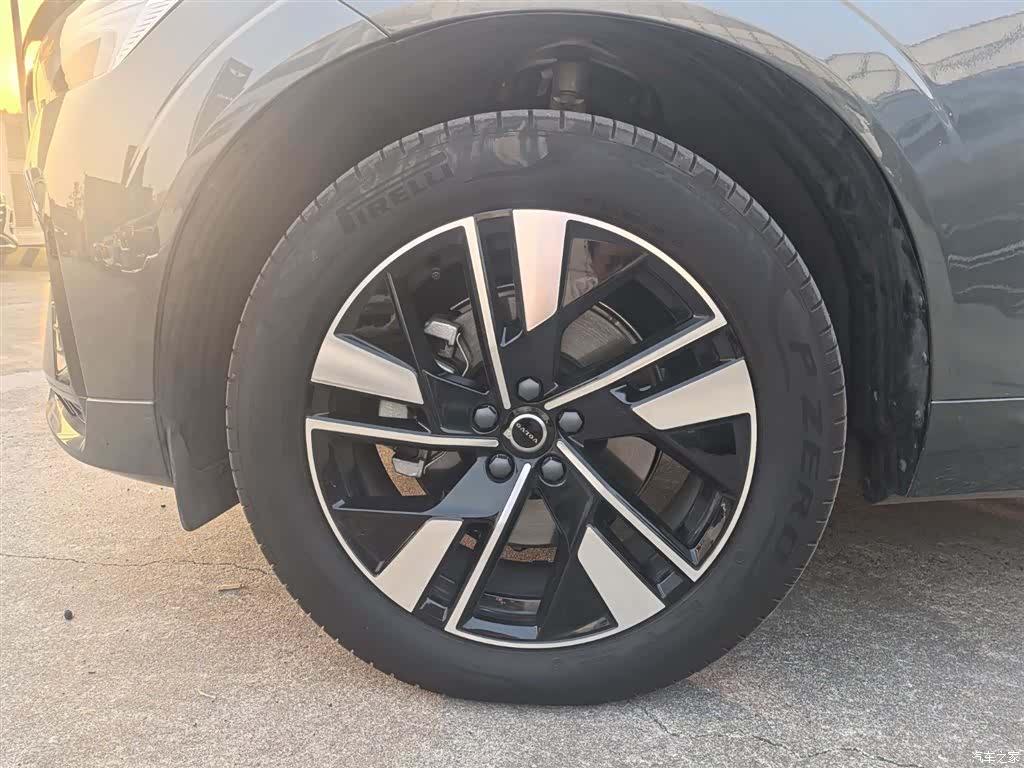 Volvo XC60, 2025 15