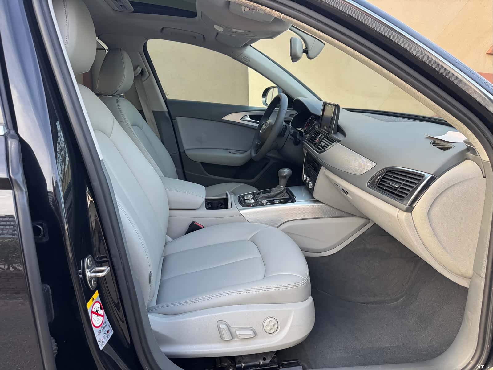 Audi A6L, 2014 20