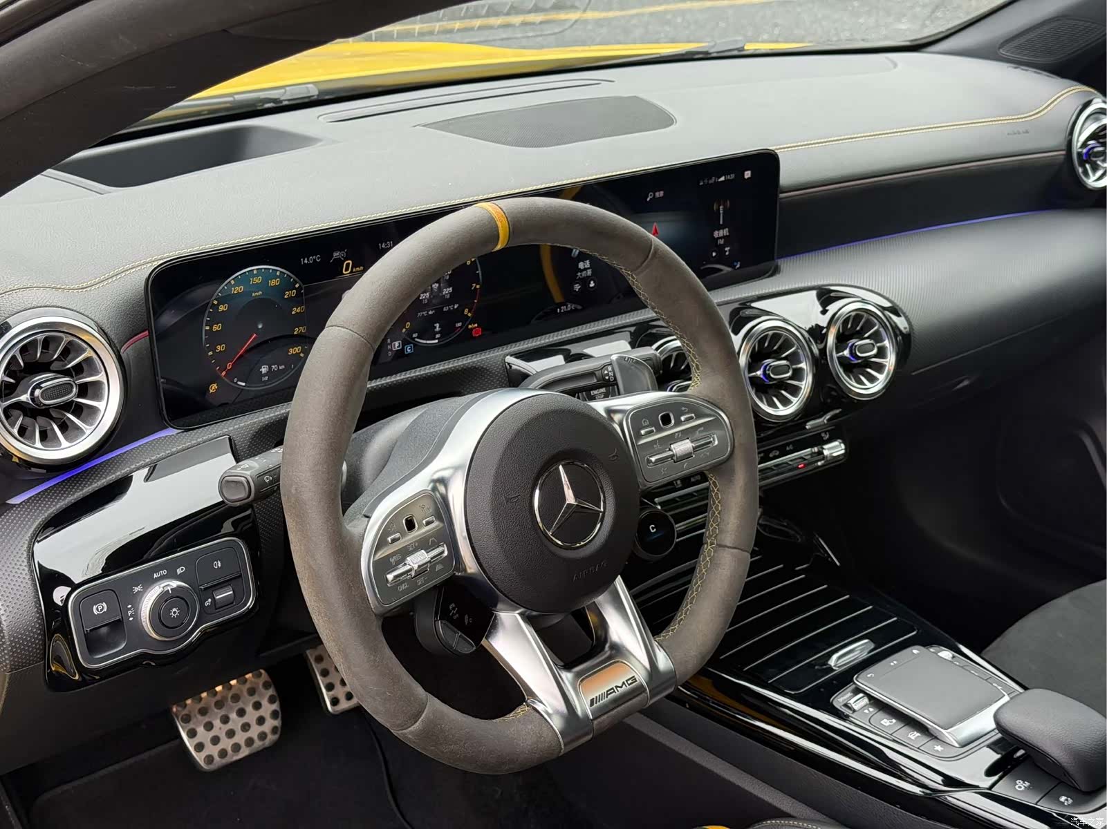 Mercedes-Benz CLA, 2023 14