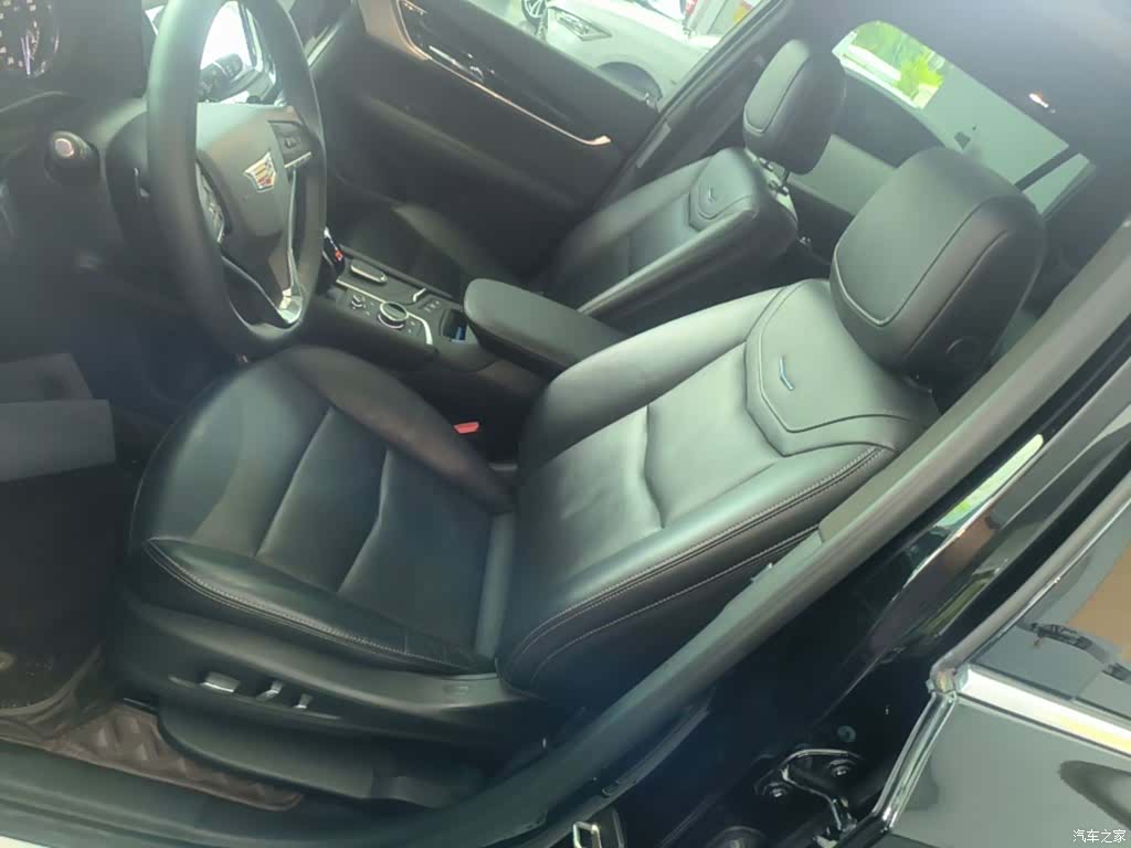 Cadillac XT6, 2022 15