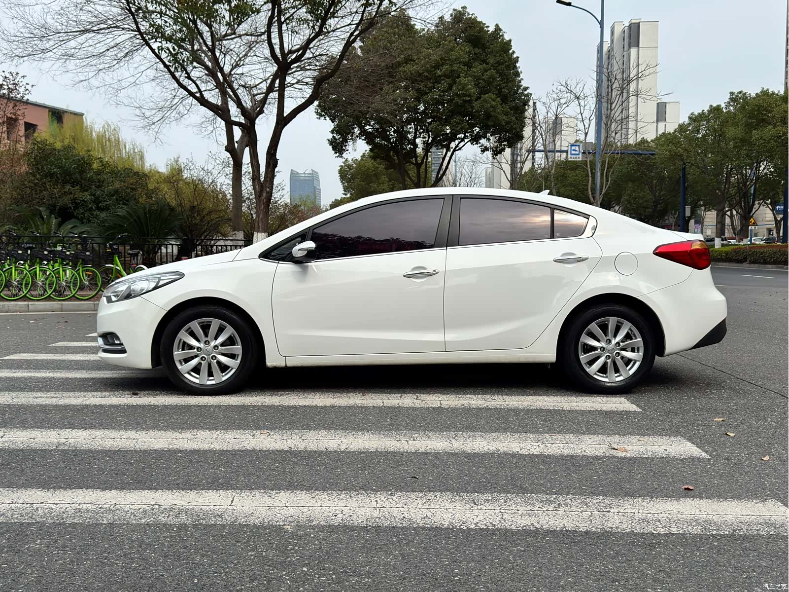 Kia K3, 2014 4