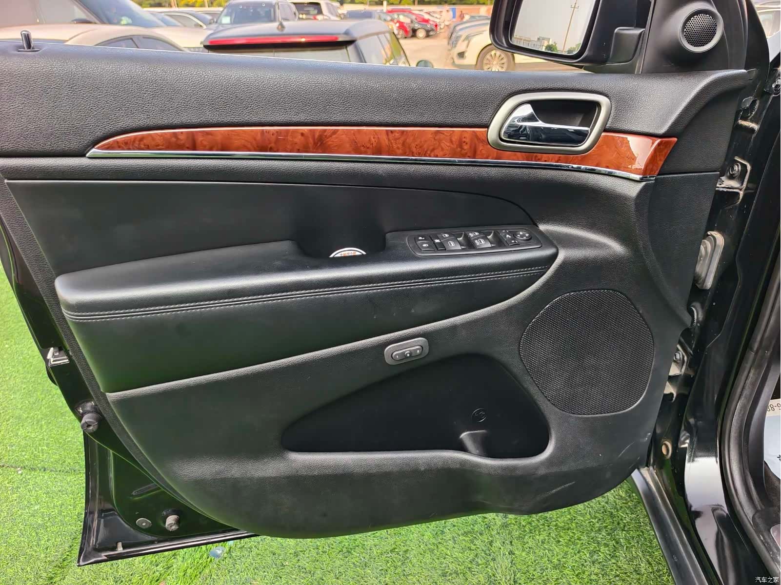 Jeep Grand Cherokee, 2013 7