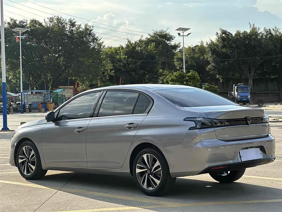 Peugeot 408 Peugeot 408
