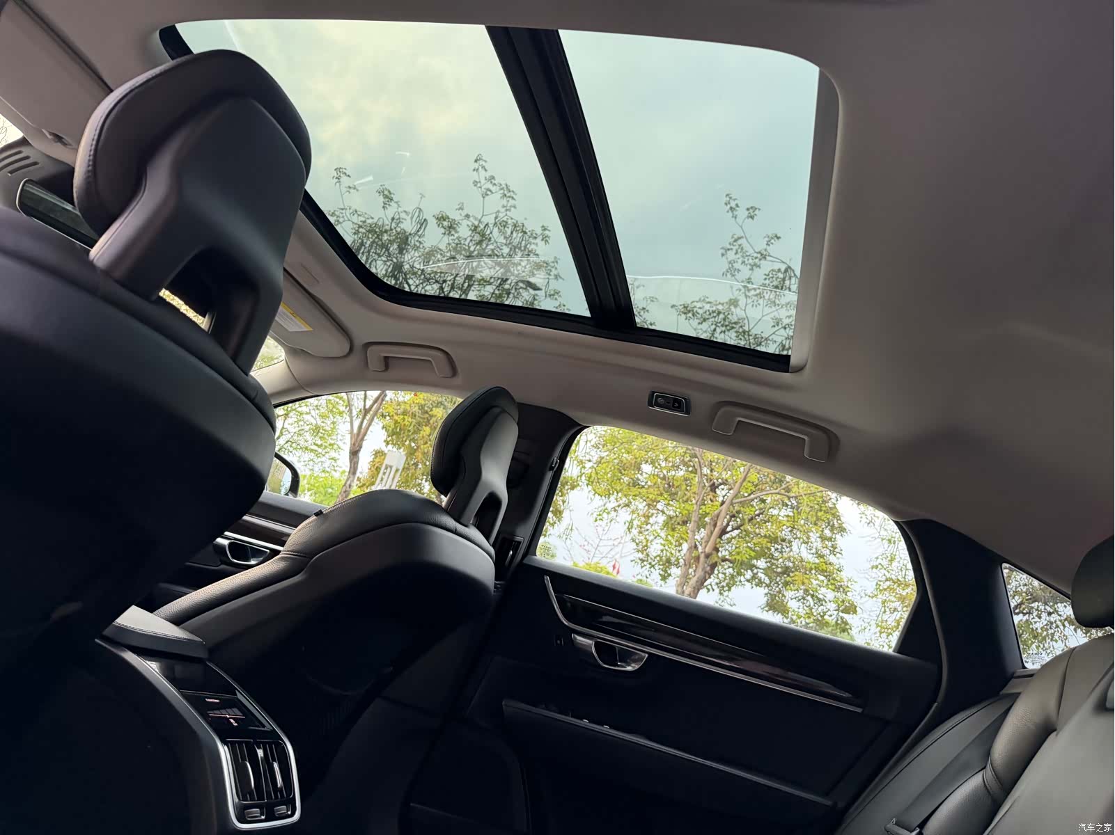 Volvo S90, 2017 9