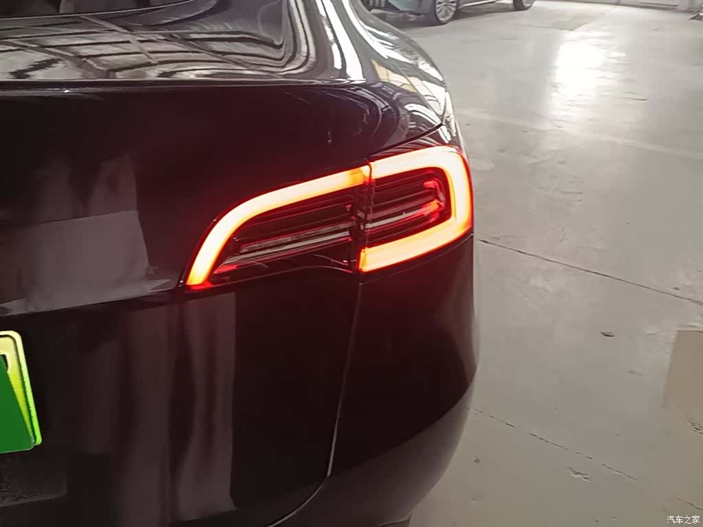Tesla Model Y, 2024 8
