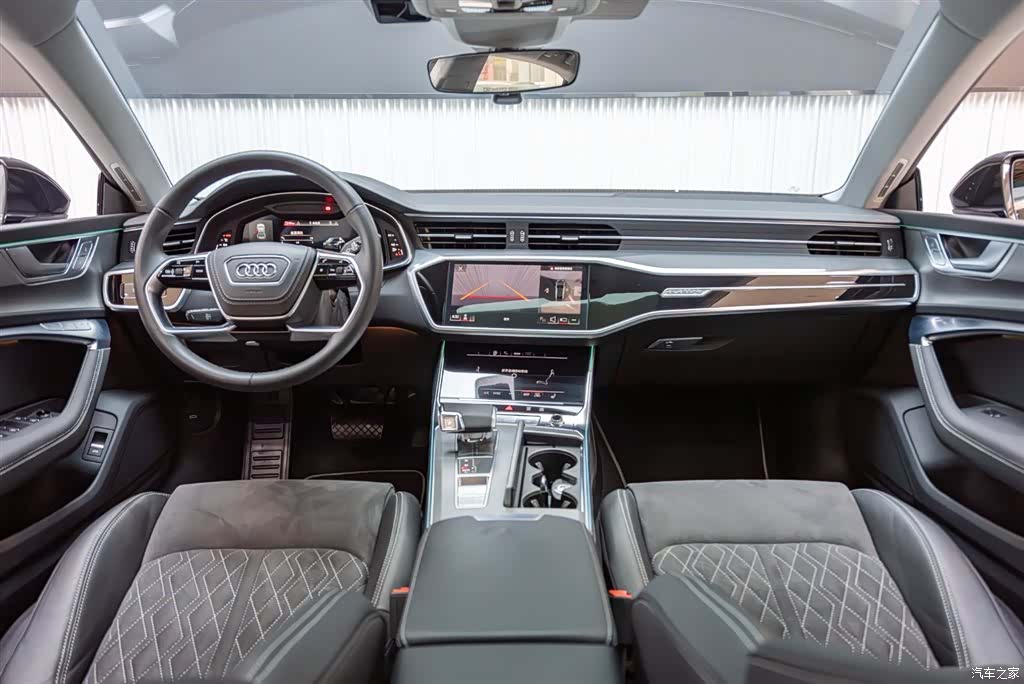 Audi A7L, 2024 12
