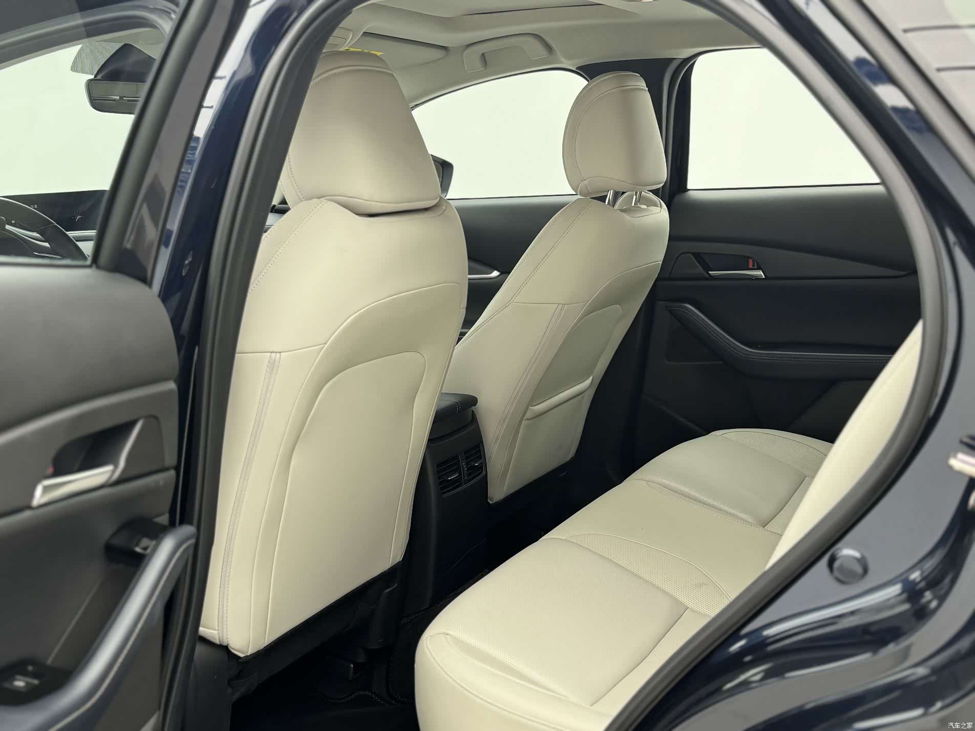 Mazda CX-30, 2022 6