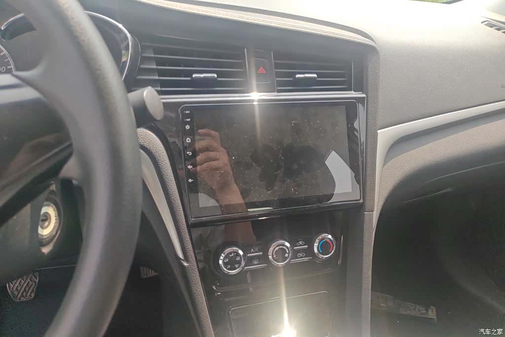 Nissan D60, 2020 13
