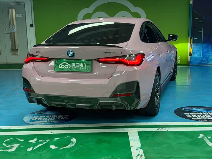 BMW i4 2022 eDrive40