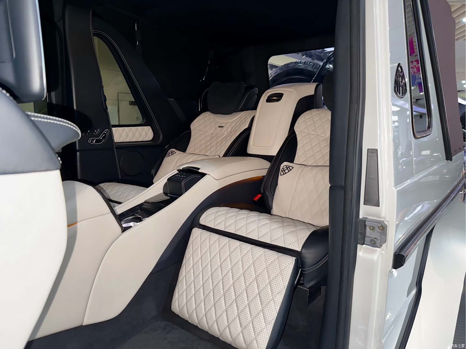 Mercedes-Benz G-Class, 2018 16