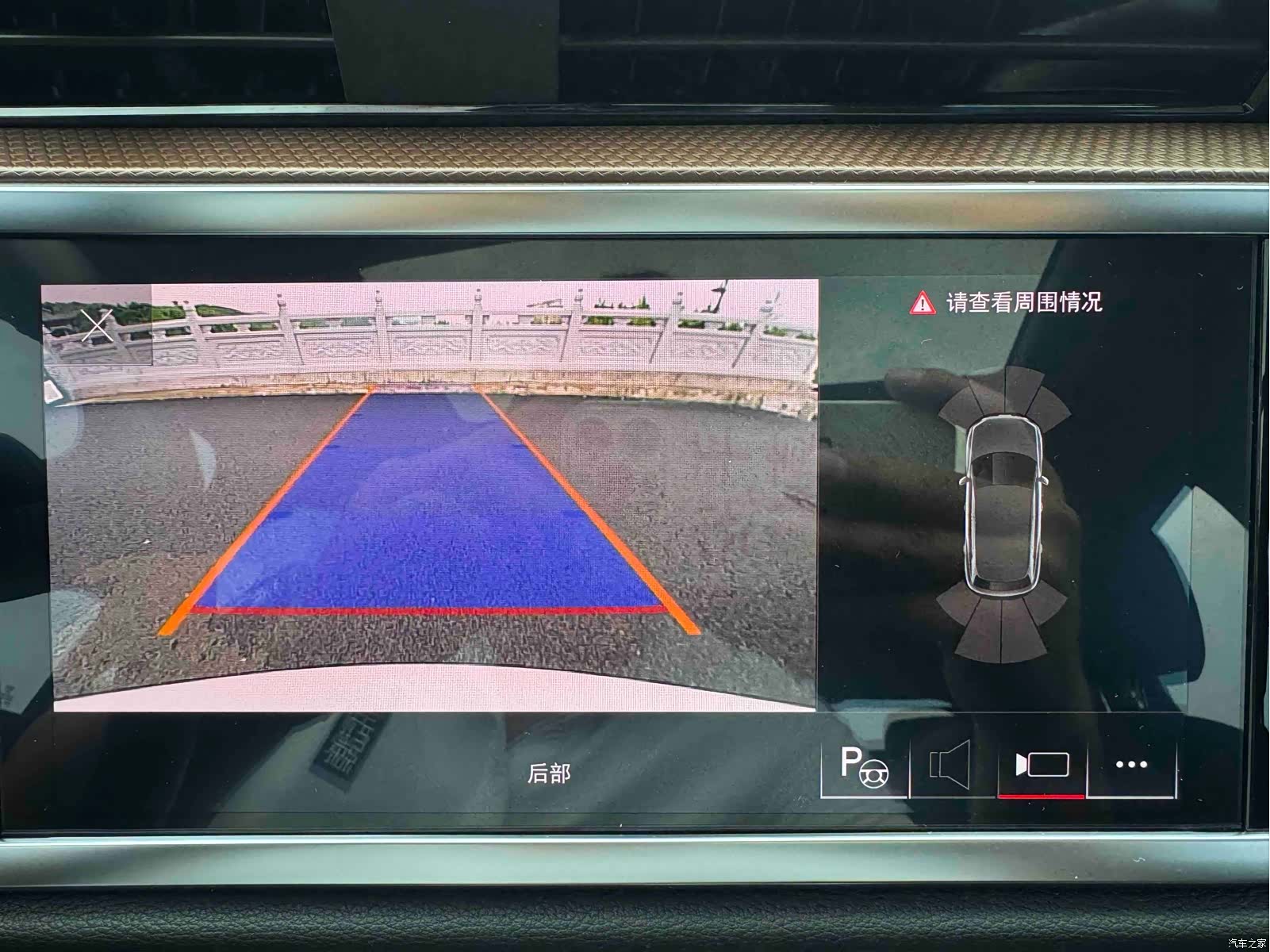 Audi Q3, 2022 12