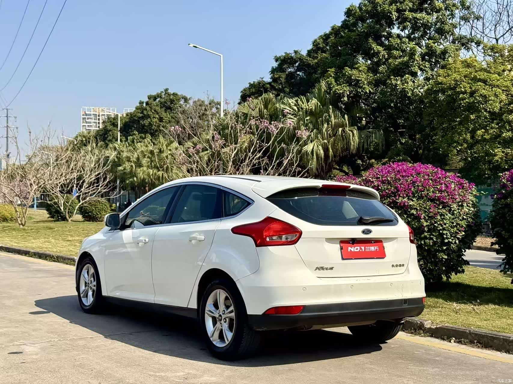 Ford Focus, 2015 9