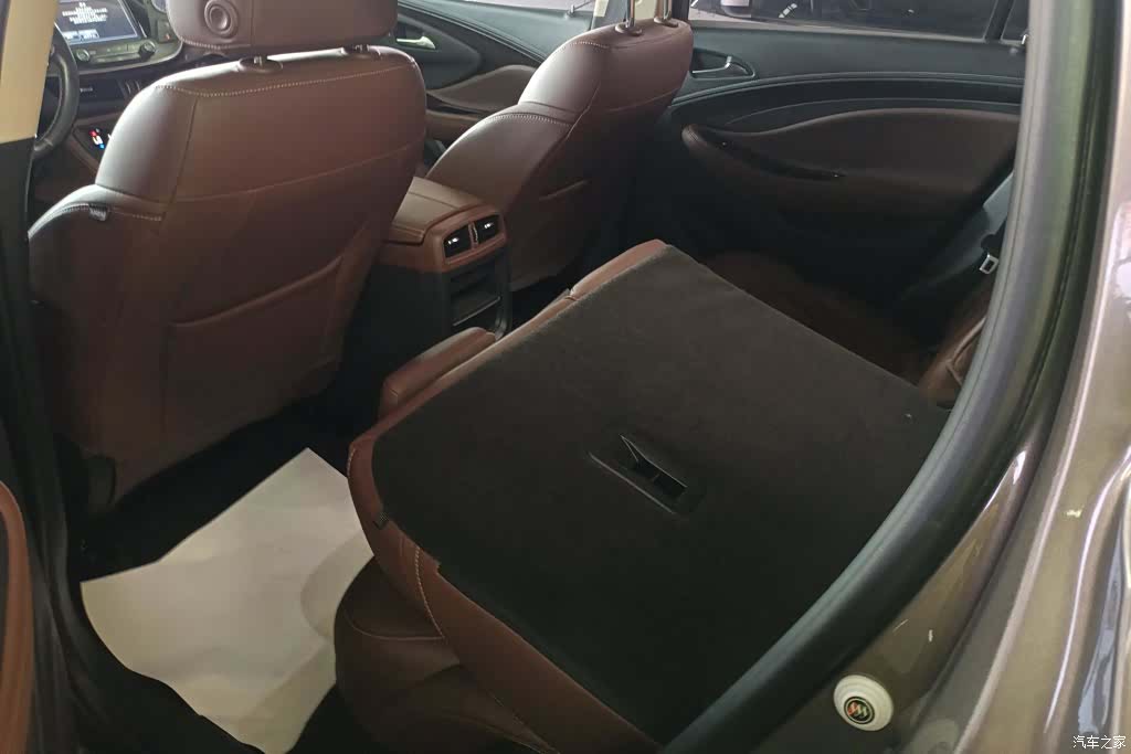 Buick Envision Plus, 2017 11