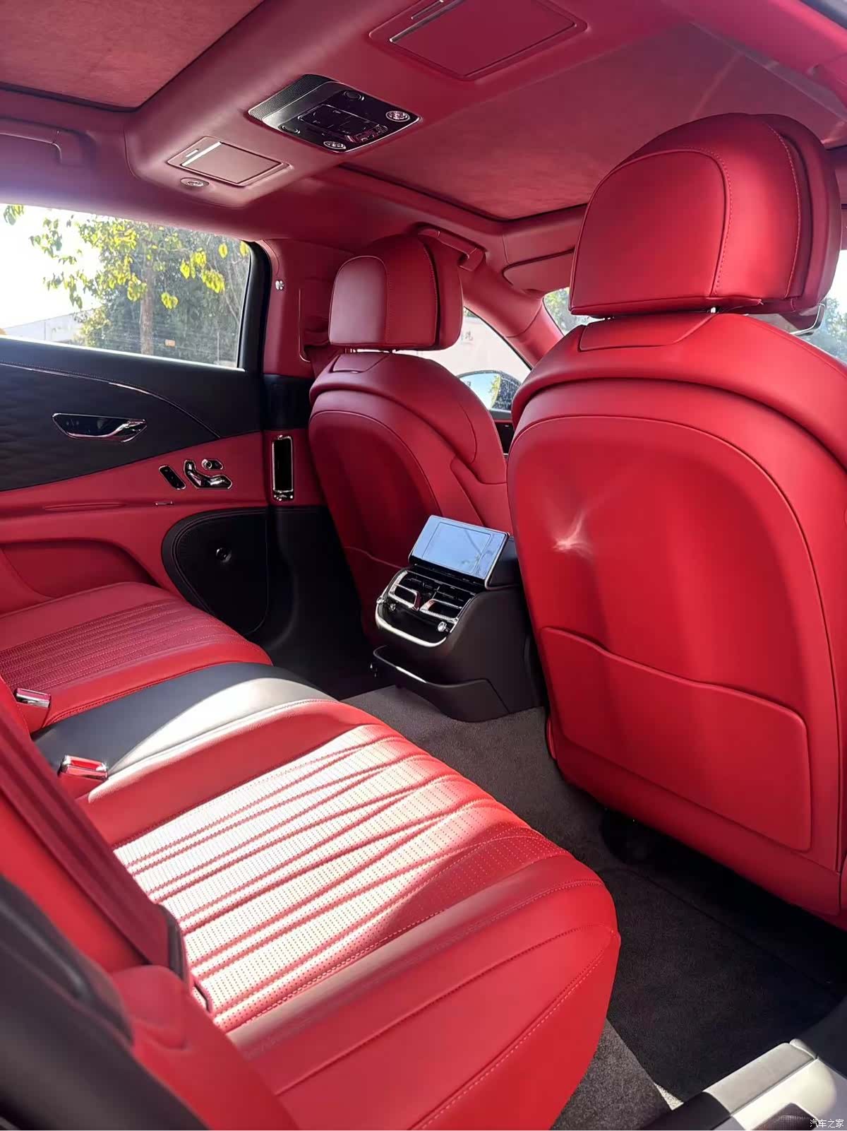 Bentley Flying Spur, 2021 10
