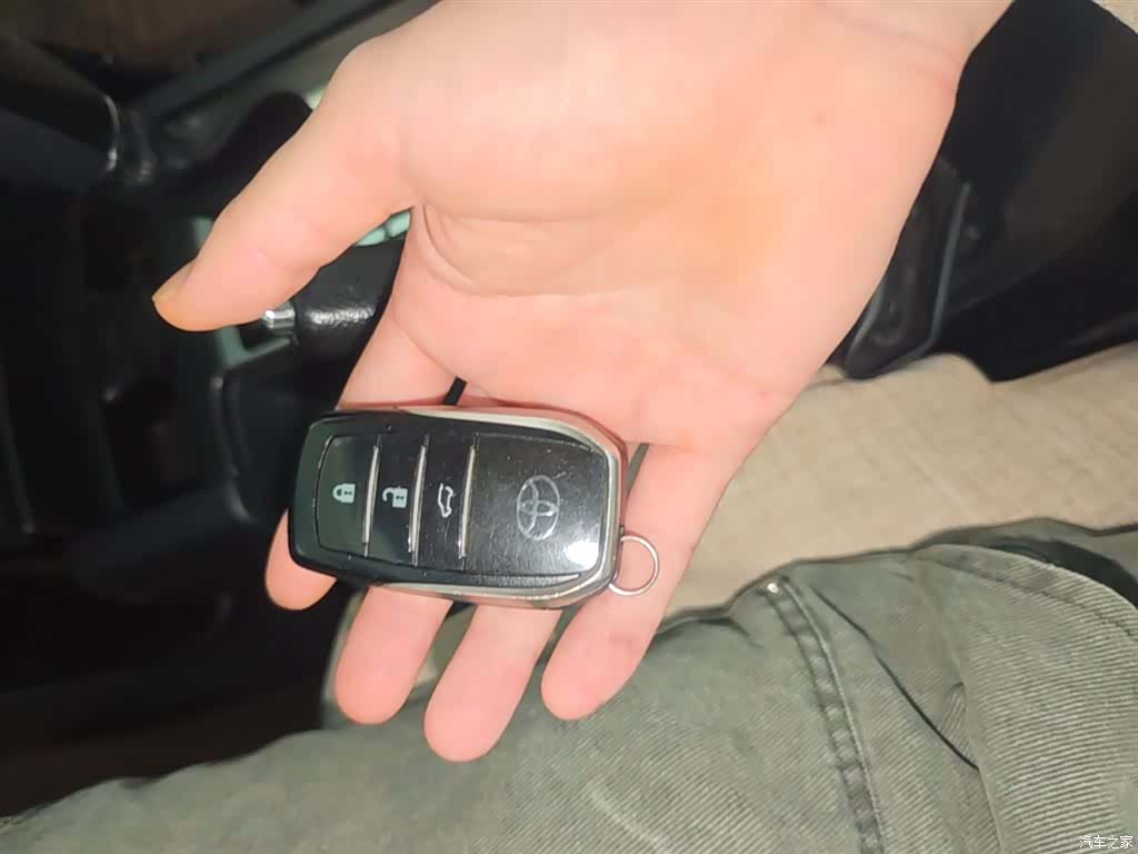 Toyota Prado, 2015 9