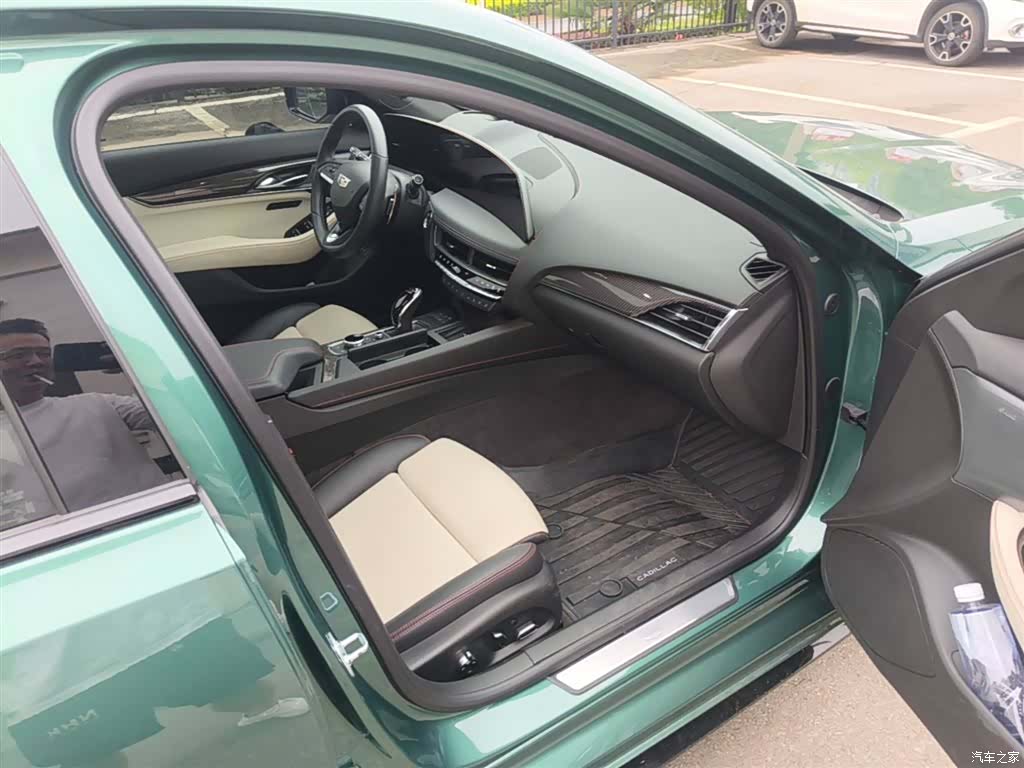 Cadillac CT5, 2025 11