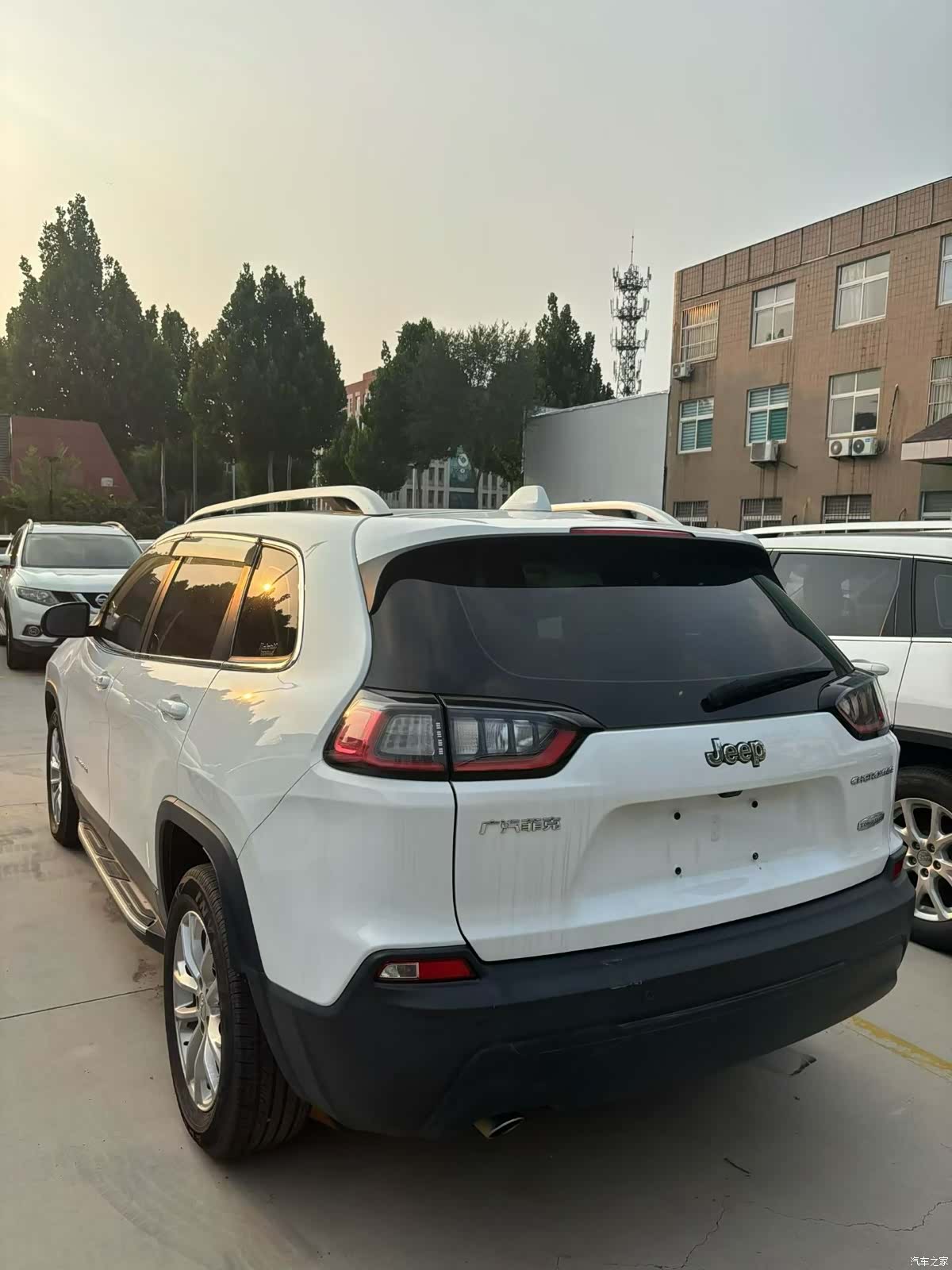 Jeep Cherokee, 2019 6