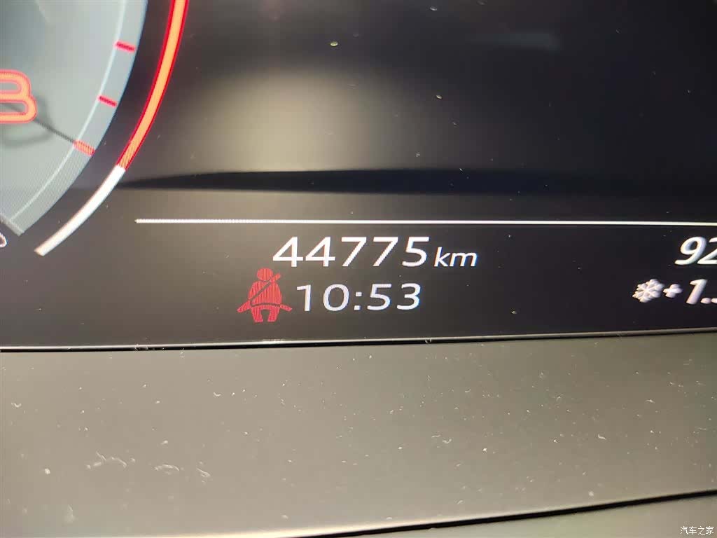 Audi A6L, 2023 все фото