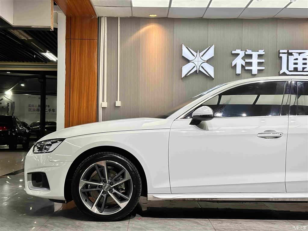 Audi A4L, 2021 4