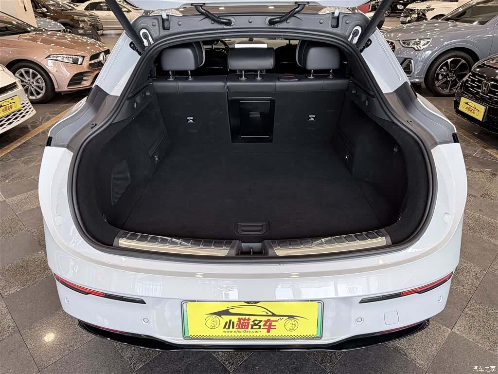 Zeekr 007, 2025 35