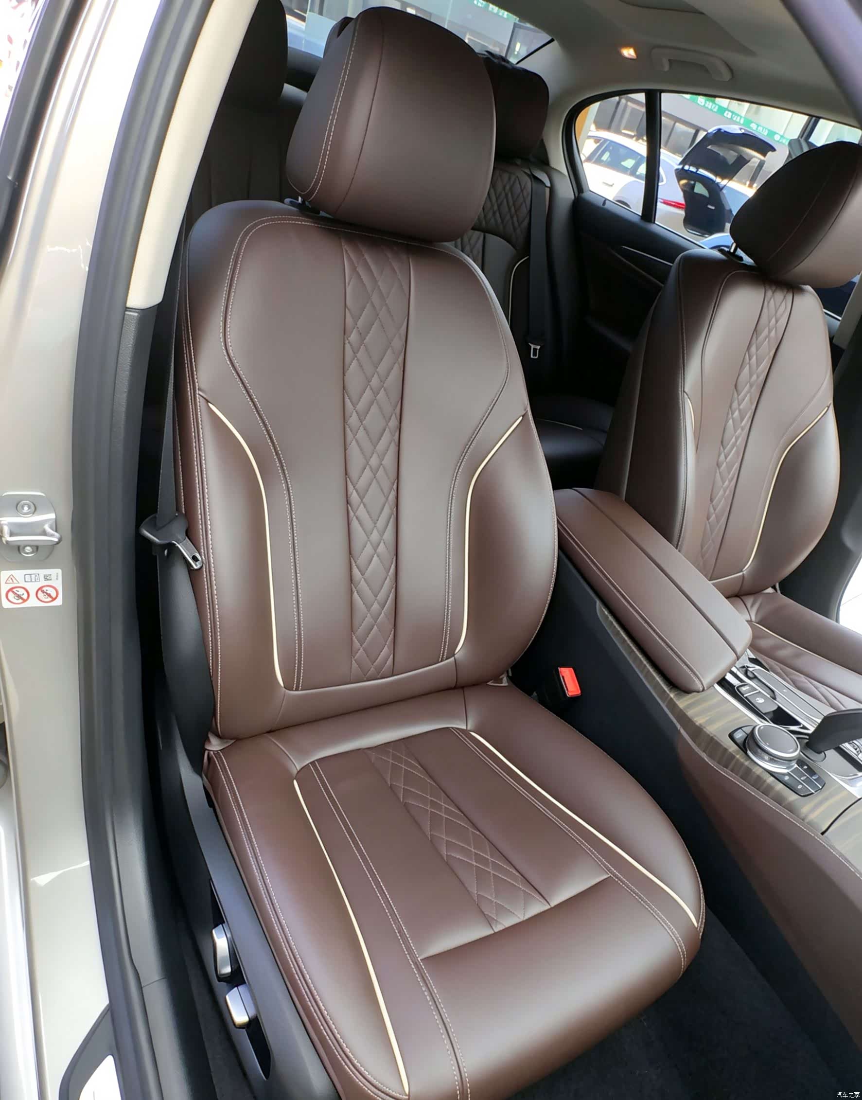 BMW 5 Series, 2018 10