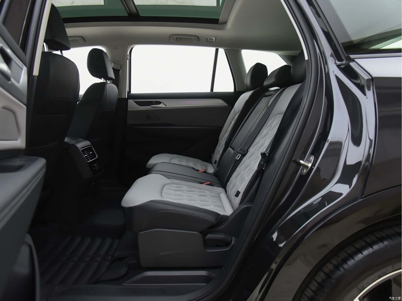 Volkswagen Talagon, 2025 14