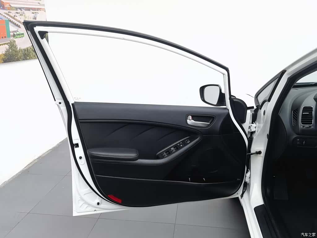 Kia K3, 2017 8