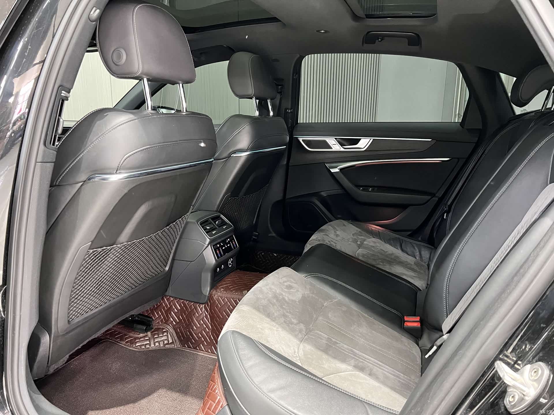 Audi A6L, 2023 все фото