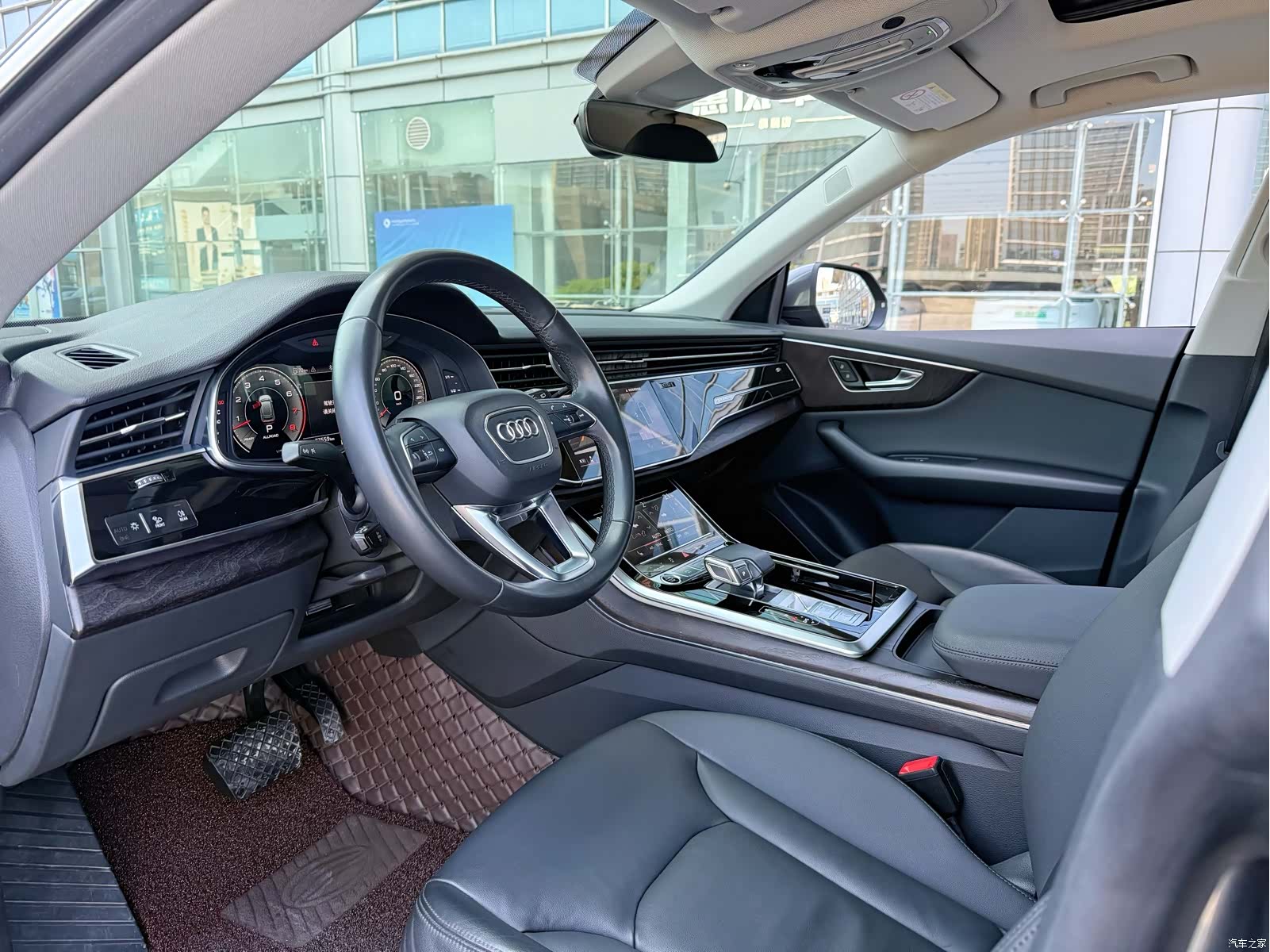 Audi Q8, 2021 6