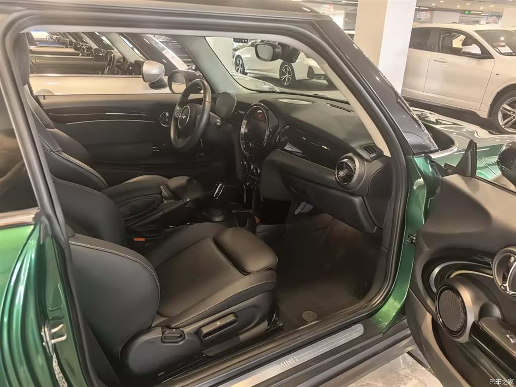 Mini Cooper, 2024 12