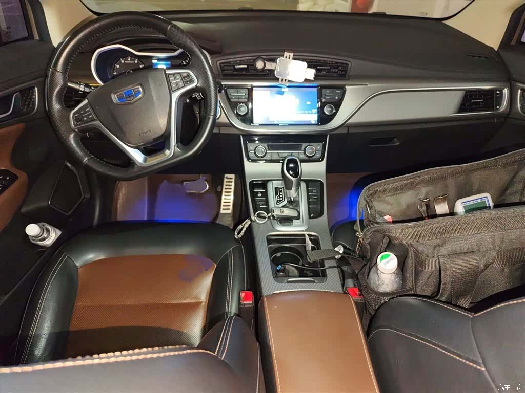 Geely Emgrand, 2018 13