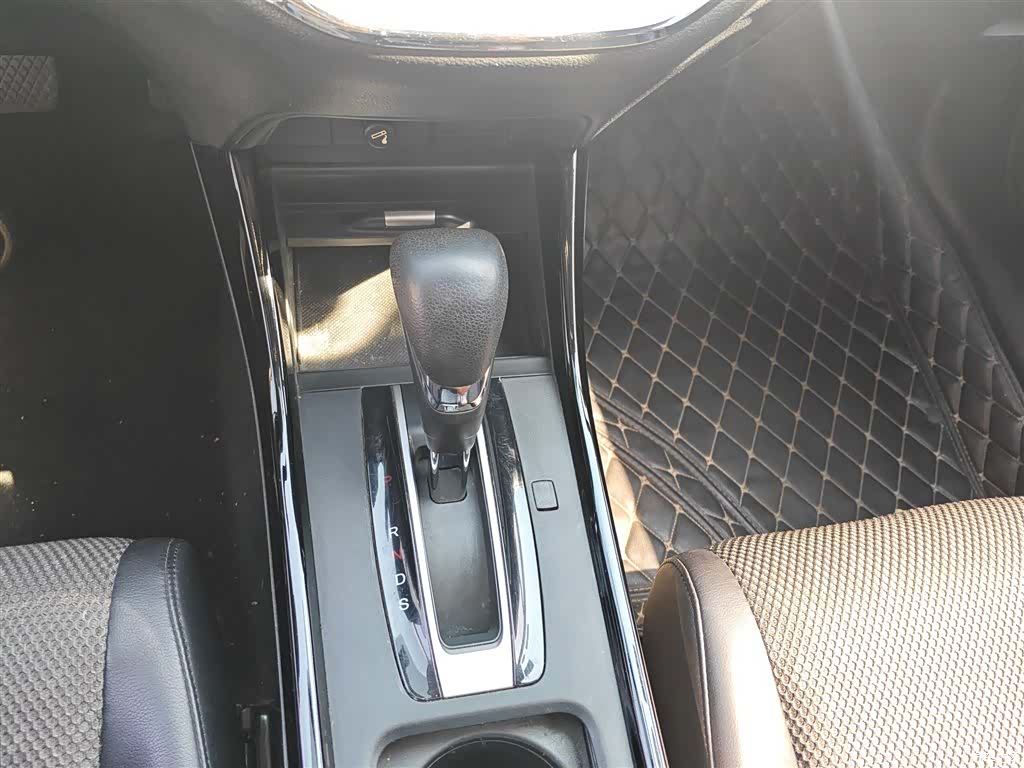 Honda Jade, 2019 14