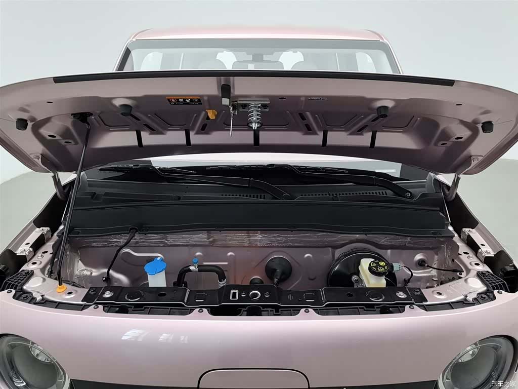 Geely Panda, 2025 6