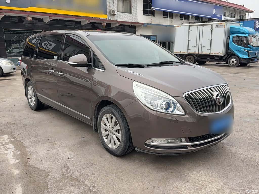 Buick GL8, 2015 4
