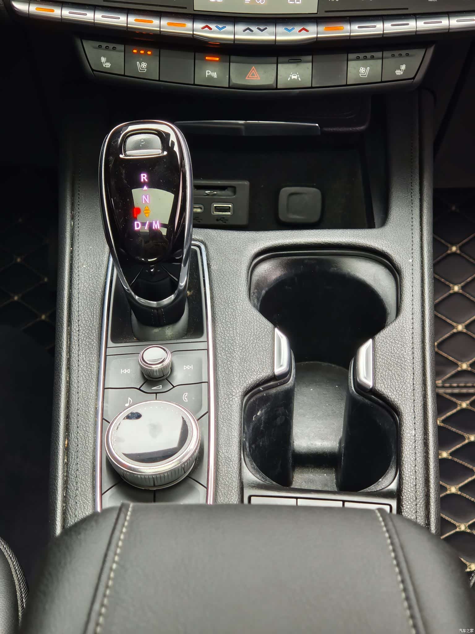 Cadillac XT4, 2020 12